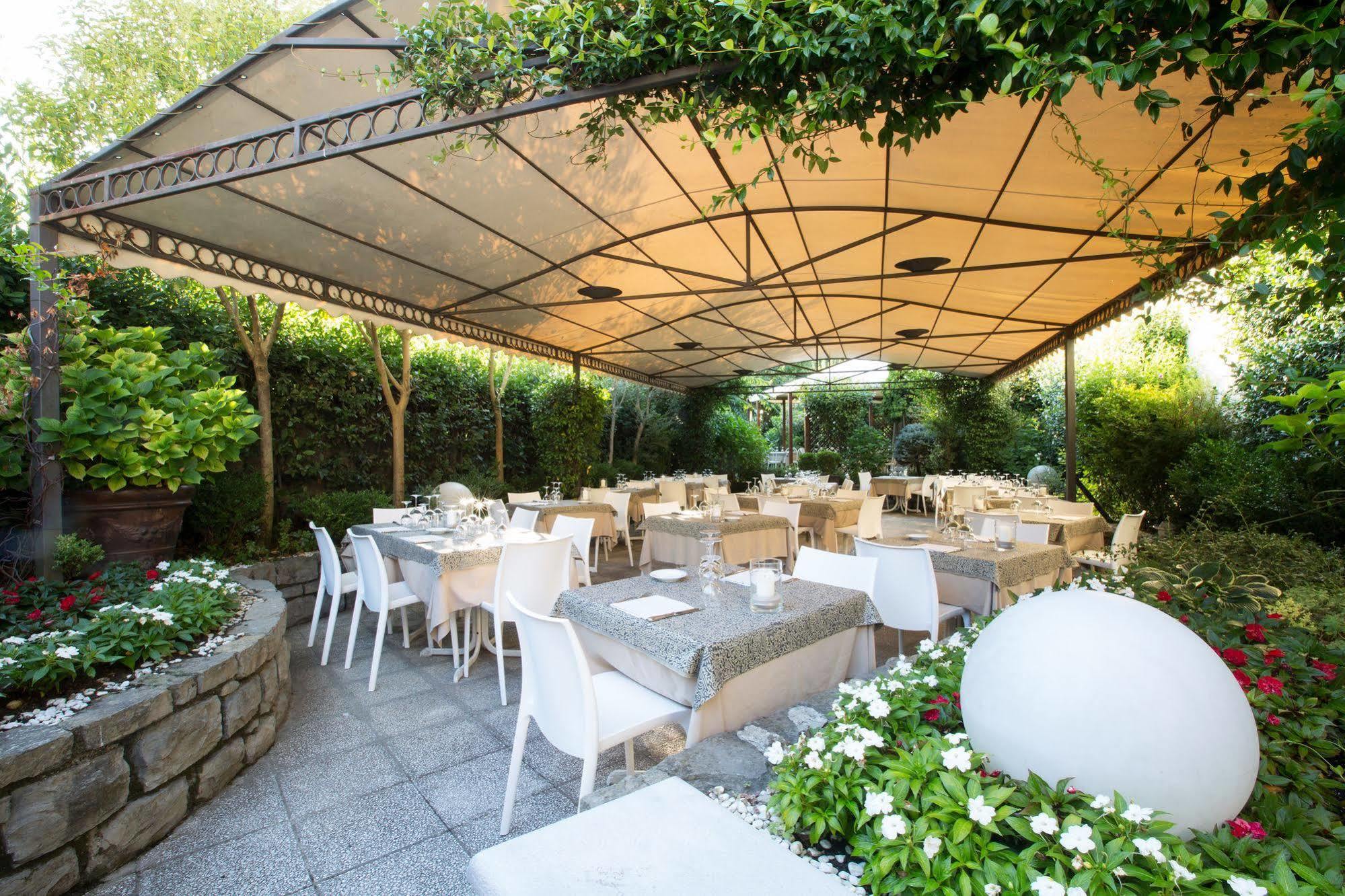 Albergo Giardino Черноббио Экстерьер фото